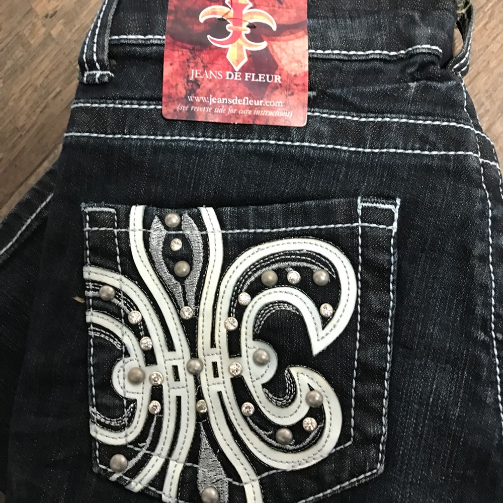 Size 5 boot cut jeans. Jeans de Fluer